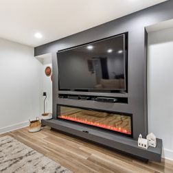 Cozy finished basement with Rec room, kitchen-like wet-bar and full bathroom., North Potomac, MD